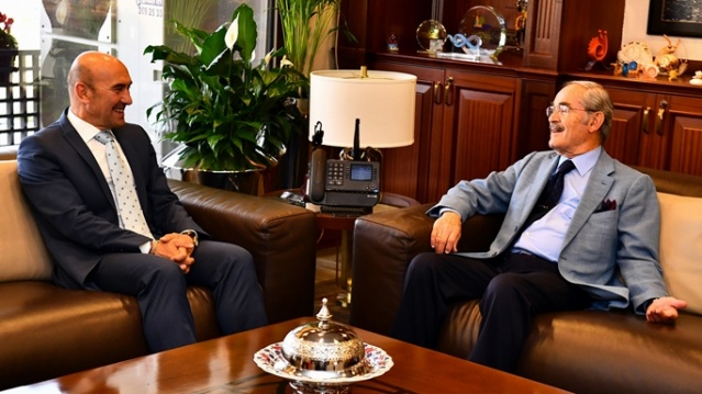 Büyükerşen'den Başkan Tunç Soyer'e tebrik ziyareti