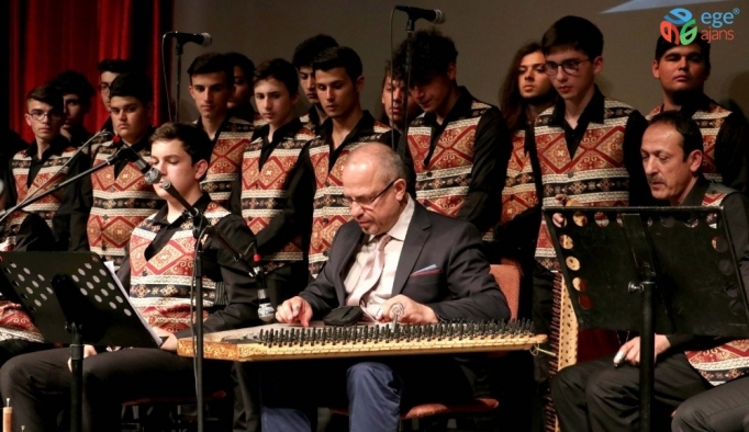 Dünyaca ünlü kanun virtüözü Sivas’ta konser verdi