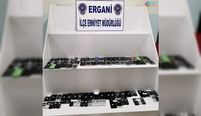 Ergani’de kaçak cep telefonu operasyonu