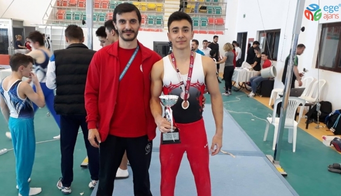 Hasan Bulut Cimnastik’te Türkiye Üçüncüsü