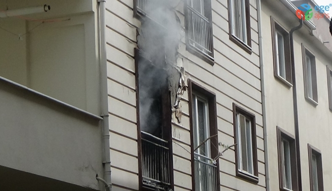 İnegöl’de yangında dumandan etkilenen çocuk hastaneye kaldırıldı