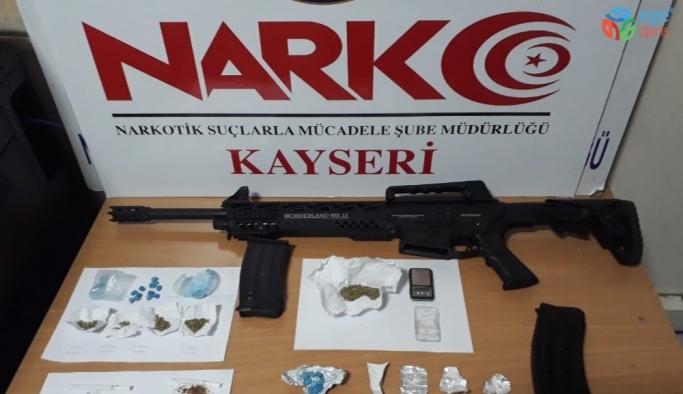 Kayseri’de uyuşturucu operasyonları: 20 gözaltı