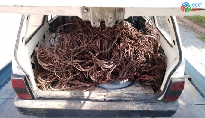 Kovalamaca sonucu durdurulan araçtan 160 kilo çalıntı kablo çıktı