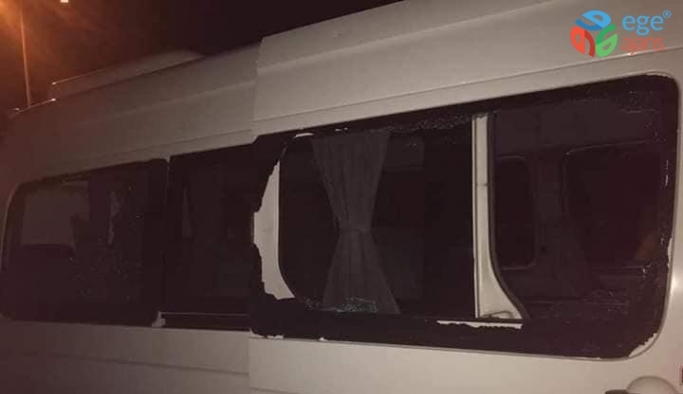 Rize deplasmanı dönüşü Trabzonspor taraftarını taşıyan konvoya taşlı saldırı