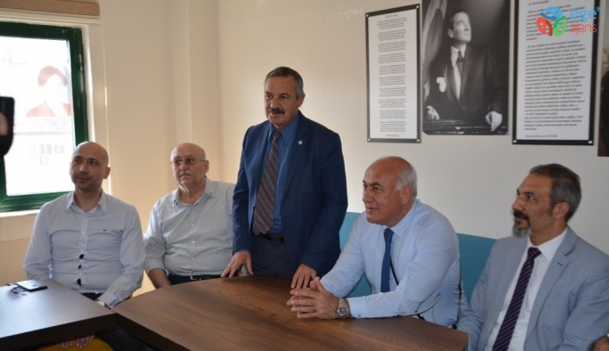Söke Belediye Başkanı Levent Tuncel’den İYİ Parti’ye ziyaret