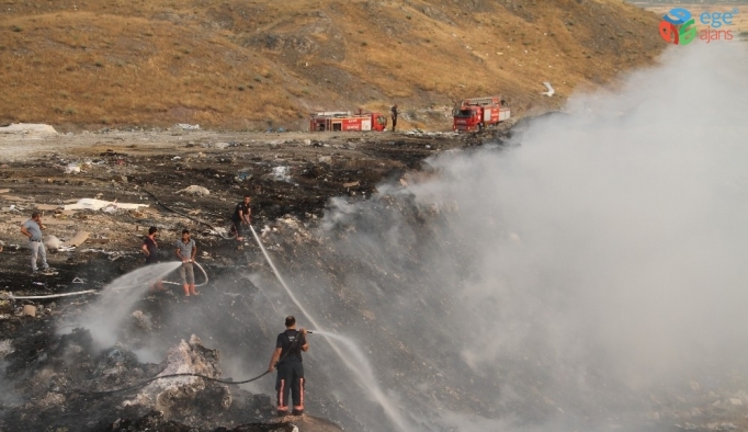 Elazığ’da katı atık depolama alanında yangın