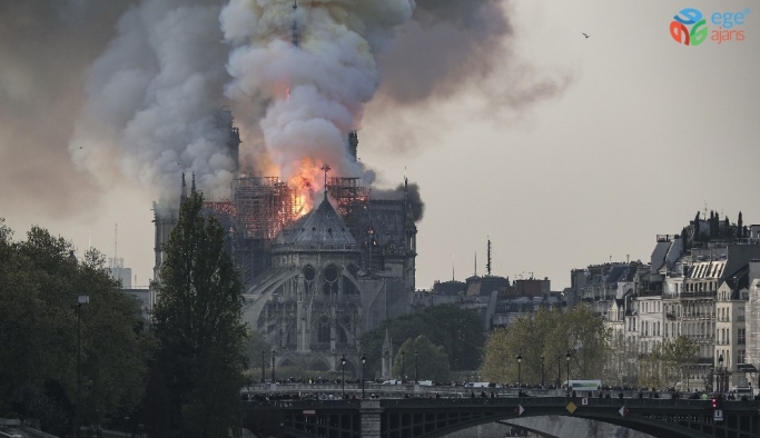 Notre Dame yangınında suç unsuruna rastlanmadı