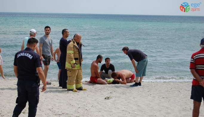 Silivri’de denize giren 10 yaşındaki çocuk boğulma tehlikesi geçirdi
