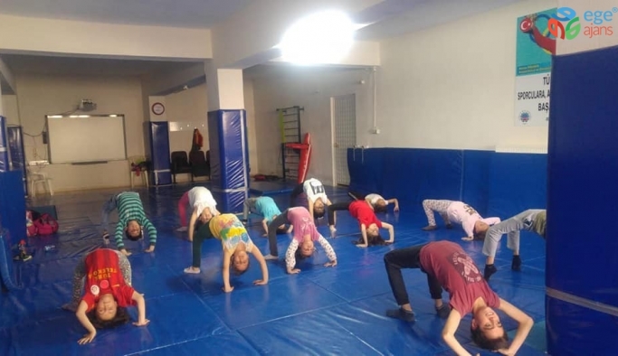Simav’da ‘Yaz Spor Okulları’ başladı