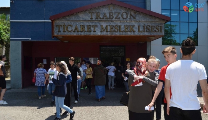 Trabzon’da 8 bin 600 öğrenci LGS’de ter döktü