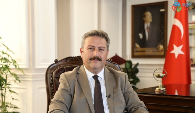 Başkan Dr. Mustafa Palancıoğlu altın ve gümüş madalya kazanan sporcuları tebrik etti