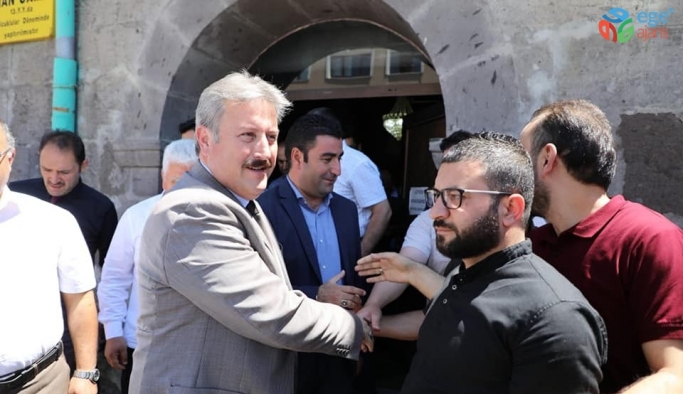 Başkan Dr. Palancıoğlu, Tacettinveli Semt Esnafını Ziyaret Etti
