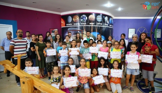 Büyükşehir’in Bilim Evi çocuklara bilim aşılamaya devam ediyor