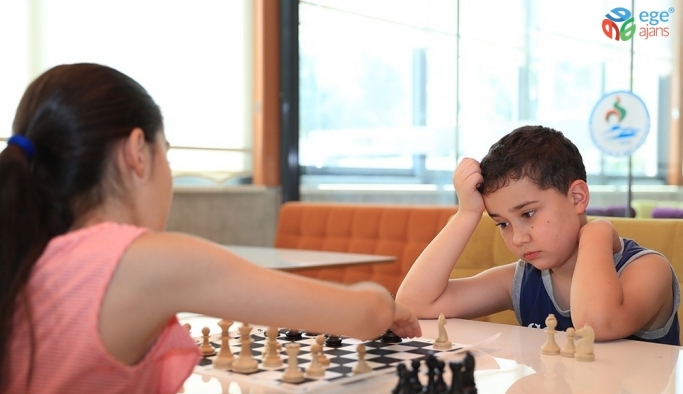 Dünya çapında satranç sporcuları yetiştirilecek