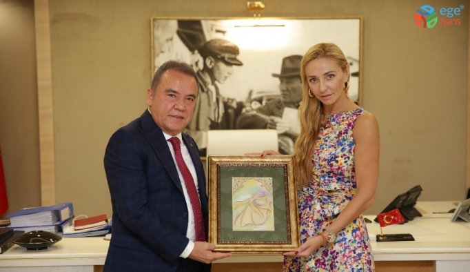 Dünya Şampiyonu Navko’dan Başkan Böcek’e davet