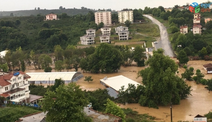Düzce’de aşırı yağışlar Cumayeri ve Akçakoca ilçelerini vurdu