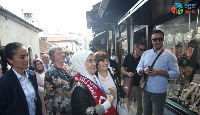 Emine Erdoğan, Saraybosna Maarif Okulu ve Yunus Emre Kültür Merkezi’ni ziyaret etti