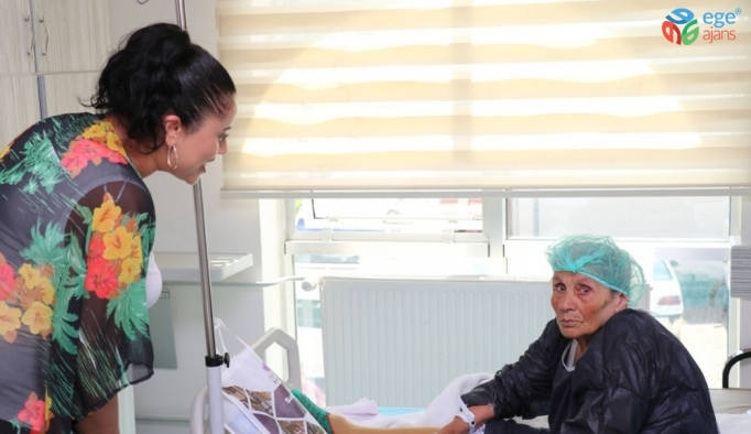 Safranbolu Belediyesi hastalara moral vermeye devam ediyor