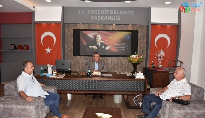 TBMM eski Başkanı Cemil Çiçek Edremit Belediye Başkanı Hasan Arslan’ı ziyaret etti