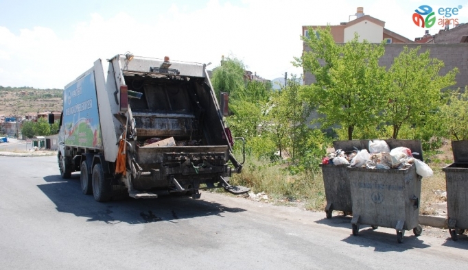 Başkan Dr. Palancıoğlu: “Sulu atıklar çöpe atılmamalı”