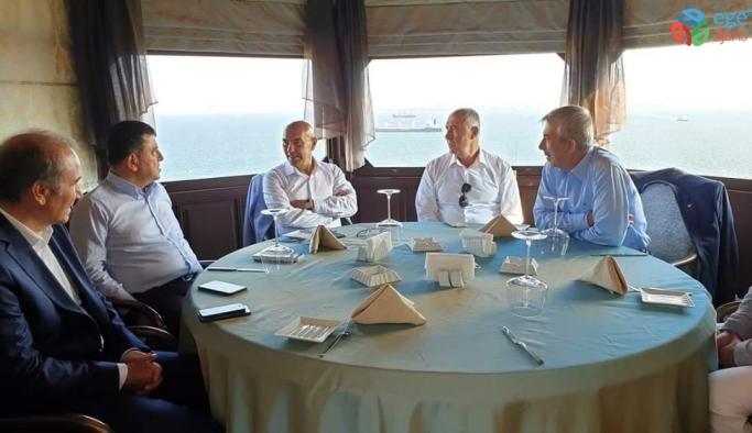 CHP’li Başkanlardan İzmir çıkarması