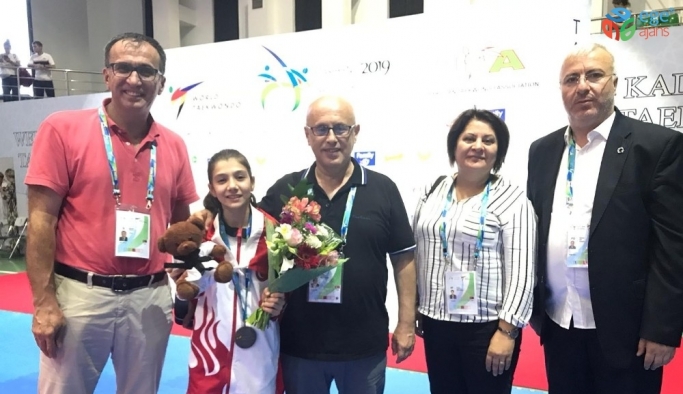 Dünya Yıldızlar Taekwondo Şampiyonası’nda bronz madalya