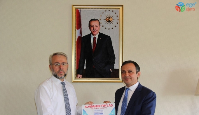 Erciyes ve Kayseri Üniversitesi Rektörlerinden Diyanet Vakfı’na Kurban Bağışı