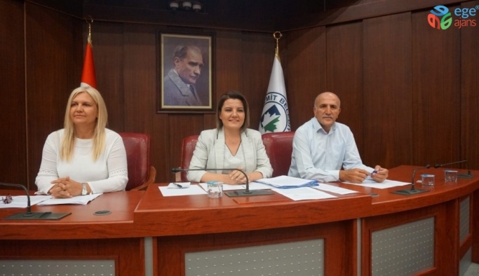 İzmit Belediyesi yeni müdürlük kurulması komisyona kaldı