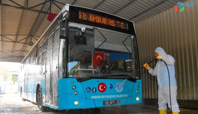 Mersin’deki belediye otobüslerinde bayram temizliği