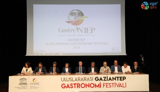 Şahin, Gastroantep Festivali öncesi sektör temsilcileriyle toplandı