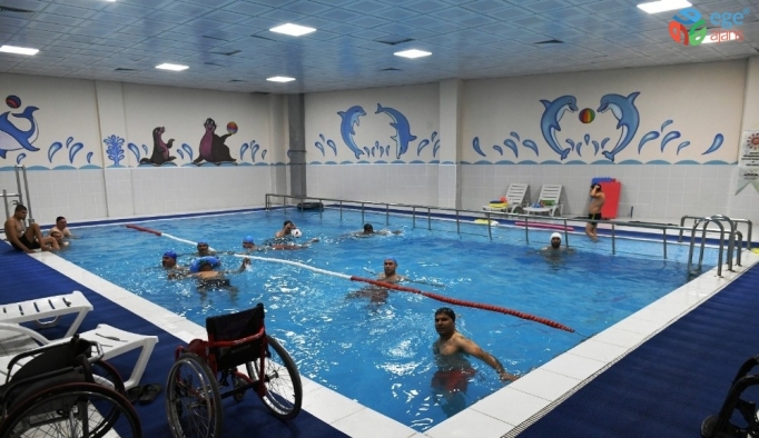 Şanlıurfa’da engelli vatandaşlara yüzme havuzu