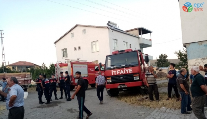 Tomarza’daki balya yangını 8 saat sonra söndürüldü
