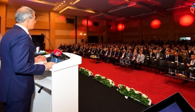 Cumhurbaşkanlığı Savunma Sanayii Başkanı Demir: "Dünyanın siber ataklara ve saldırılara karşı işbirliği içinde olması gerektiğini düşünüyoruz"