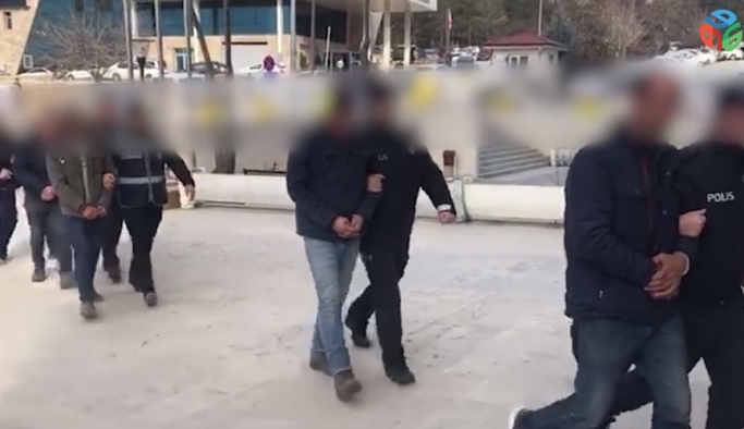 Elazığ’da hasarlı binalardan hırsızlığa 6 tutuklama