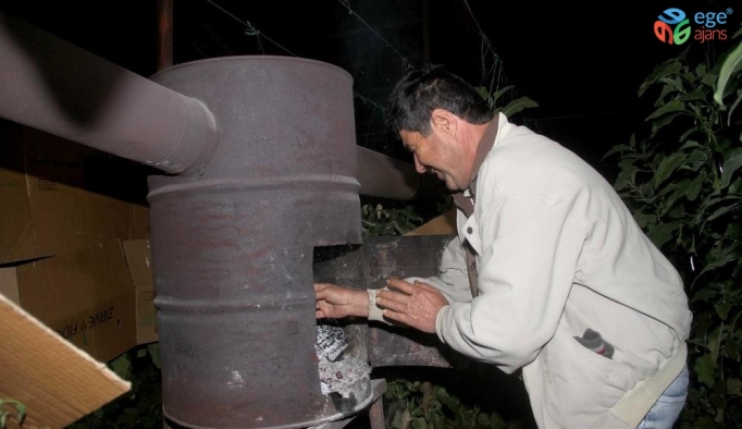 Fethiye’de sera üreticisinin sobalı don nöbeti