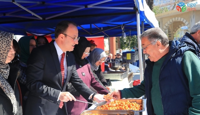 Başkan Örki: “Türk Halkı hayır için adeta yarışıyor”
