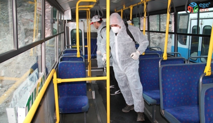 Belediye otobüsleri korona virüse karşı dezenfekte edildi