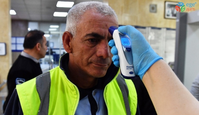 İzmir’de koronavirüse karşı ateş ölçerli önlem