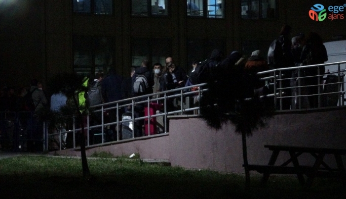 Yurtdışından getirilen öğrenciler Çorlu’da karantina altına alındı