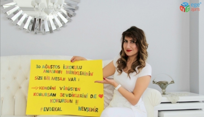 Minik öğrencilerden Türkiye’de “Evde Kal” mesajı