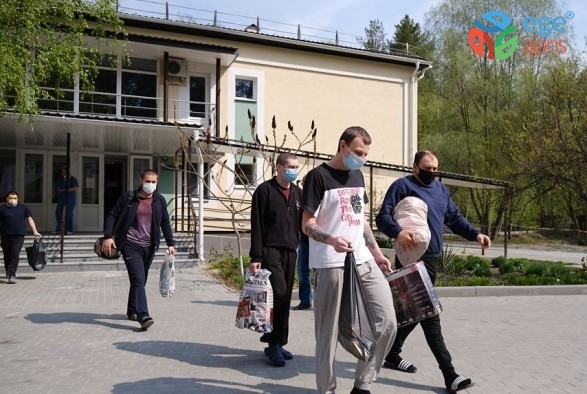 Rusya’nın serbest bıraktığı Ukraynalı esirlerin karantina süresi doldu
