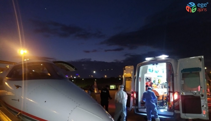 Sudan’daki Covid-19’lu vatandaş ambulans uçakla yurda getirildi