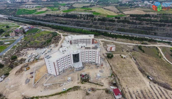 Tarsus Uluslararası İmam Hatip Lisesi inşaatı hızla sürüyor