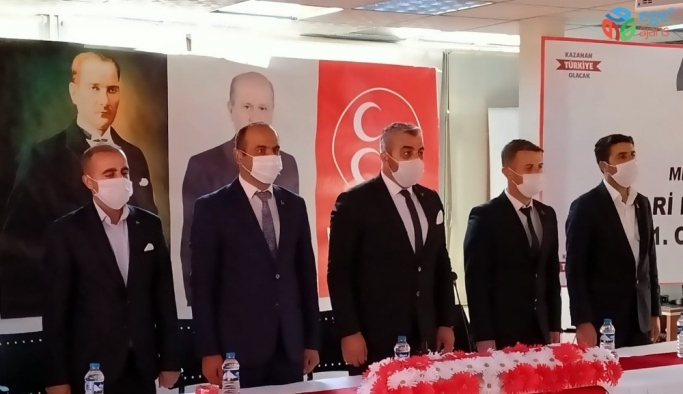 Hakkari MHP İlçe Kongresi’nde Sedat Özbek güven tazeledi