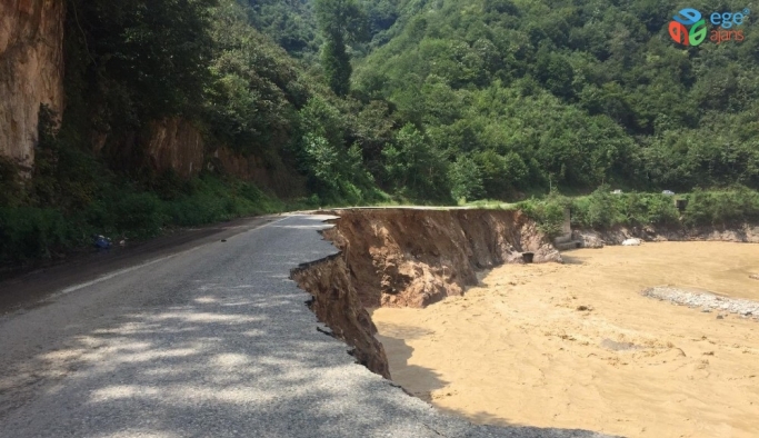 Ulaştırma Bakanlığı selden zarar gören yolları yeniliyor