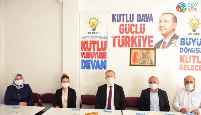 Aslanapa AK Parti ilçe yönetimi ilk toplantısını yaptı