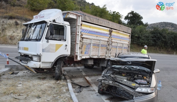Burdur’da trafik kazası: 5 yaralı
