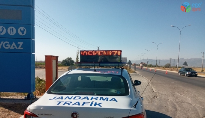 Jandarma ekiplerinden toplu taşıma araçlarına yönelik Korona denetimi