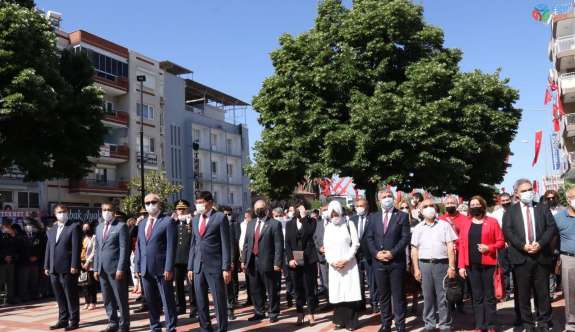 Atatürk’ü Anma, Gençlik ve Spor Bayram’ının 102. yıl dönümü Nazilli’de kutlandı