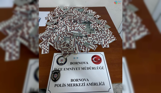İzmir’de bekçinin dikkati binlerce uyuşturucu hapı ortaya çıkardı
